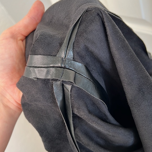 NWT BlankNYC black faux leather ruffle sleeve jumpsuit size small - Picture 13 of 14